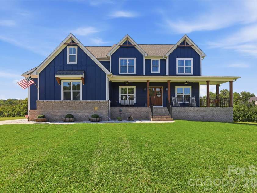 180 Eagles Landing Lane, Mocksville, NC 27028.  MLS# CAR4422101, YatesRealty ID 49190. 