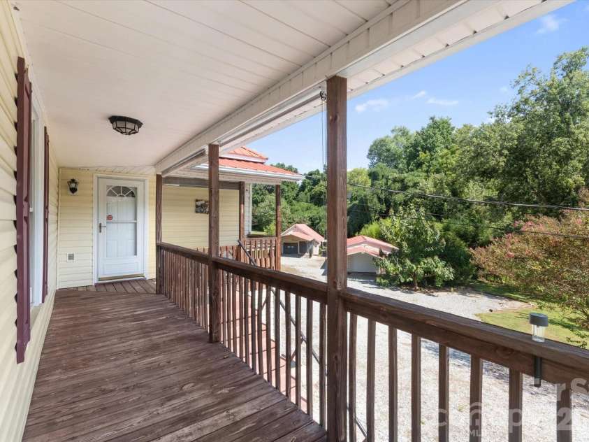 466 Miller Avenue, Marion, NC 28752.  MLS# CAR4421157, YatesRealty ID 49196. 
