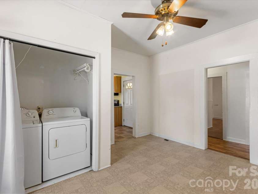 466 Miller Avenue, Marion, NC 28752.  MLS# CAR4421157, YatesRealty ID 49196. 