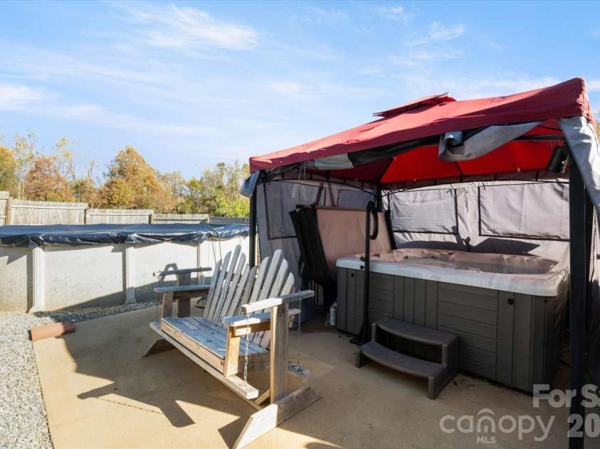 466 Miller Avenue, Marion, NC 28752.  MLS# CAR4421157, YatesRealty ID 49196. 