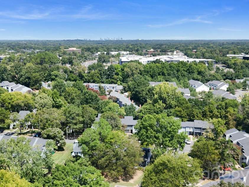 11529 Turn Stone Court, Charlotte, NC 28226.  MLS# CAR4421533, YatesRealty ID 49199. 