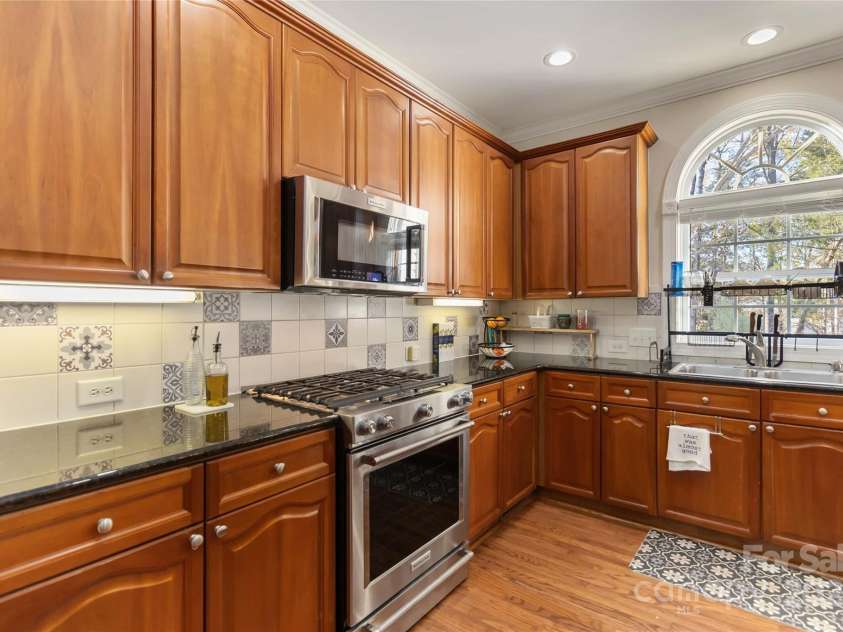 1608 Copperplate Road, Charlotte, NC 28262.  MLS# CAR4323232, YatesRealty ID 492. Gas range/micro