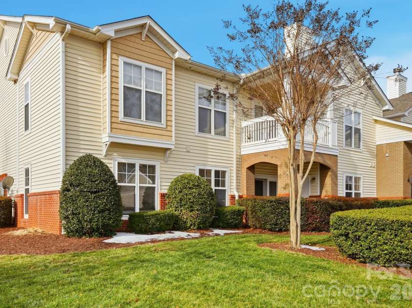 16608 Amberside Road, Cornelius, NC 28031.  MLS# CAR4340379, YatesRealty ID 4920. 