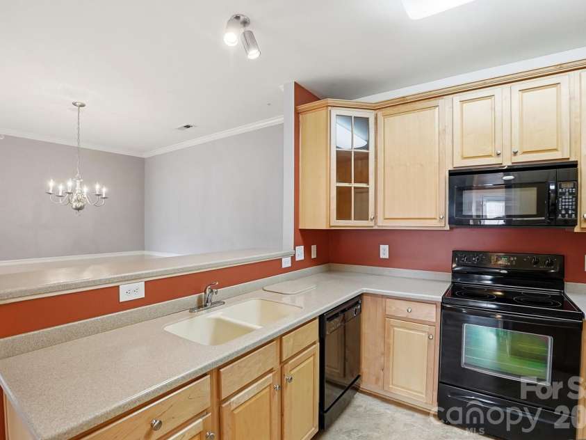 16608 Amberside Road, Cornelius, NC 28031.  MLS# CAR4340379, YatesRealty ID 4920. 
