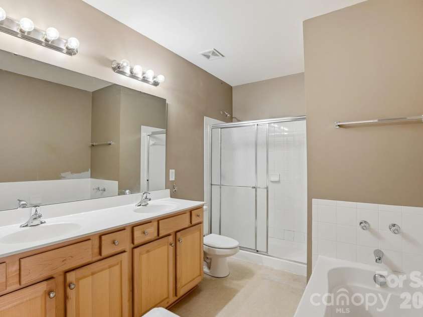 16608 Amberside Road, Cornelius, NC 28031.  MLS# CAR4340379, YatesRealty ID 4920. 
