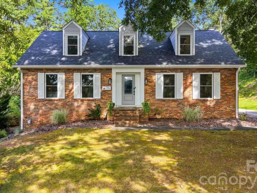 703 Wilmore Street, Lenoir, NC 28645.  MLS# CAR4418519, YatesRealty ID 49200. 