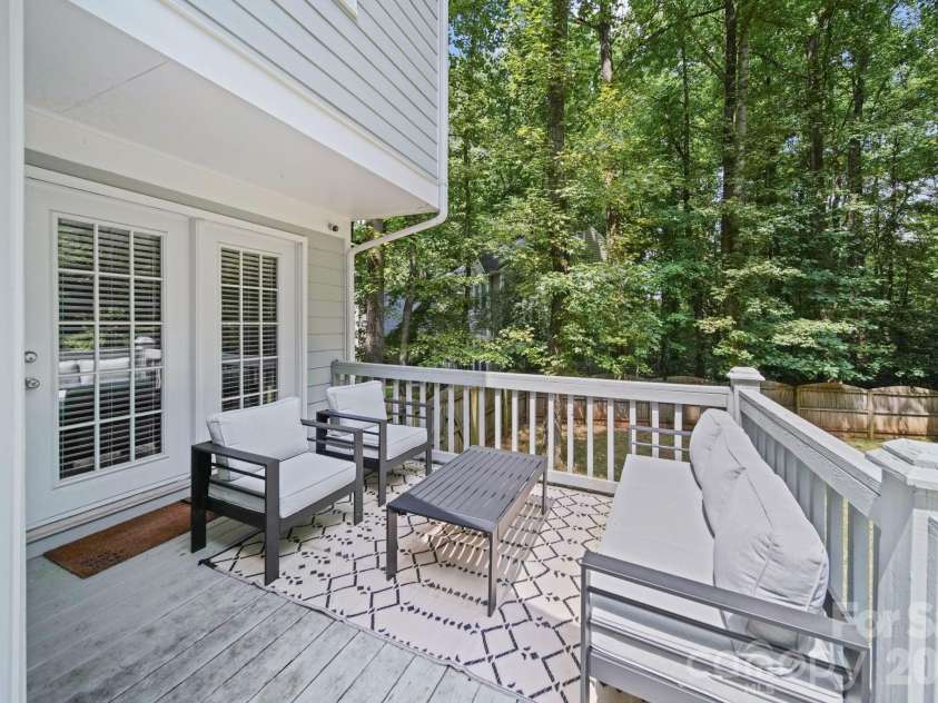 3801 Melshire Lane, Charlotte, NC 28269.  MLS# CAR4420330, YatesRealty ID 49203. 
