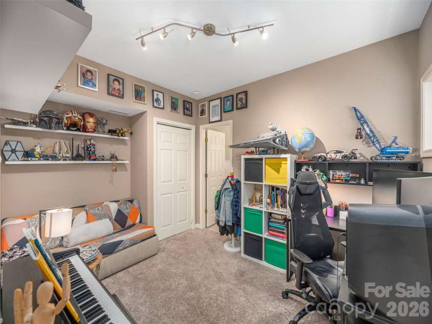 105 Deer Glade Lane, Waynesville, NC 28786.  MLS# CAR4422108, YatesRealty ID 49204. Adjoining office/den space
