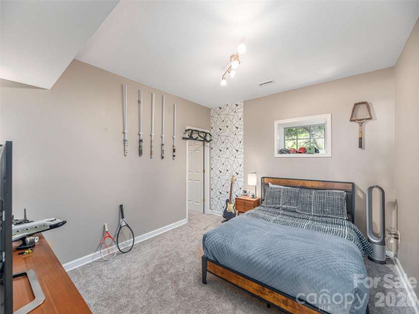 105 Deer Glade Lane, Waynesville, NC 28786.  MLS# CAR4422108, YatesRealty ID 49204. Lower level suite