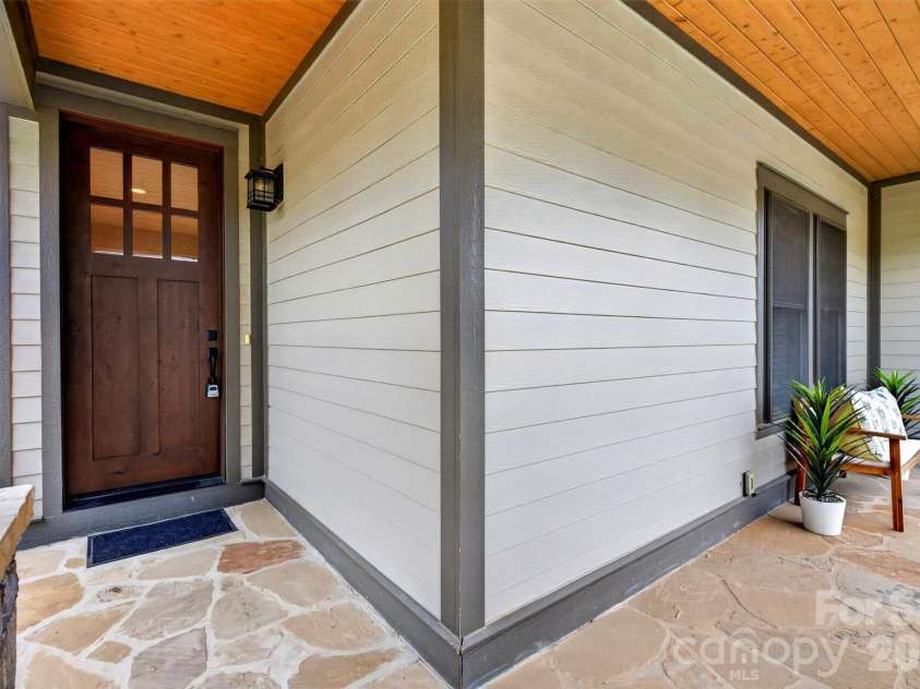 44 Stills Creek Loop, Fairview, NC 28730.  MLS# CAR4419416, YatesRealty ID 49206. 