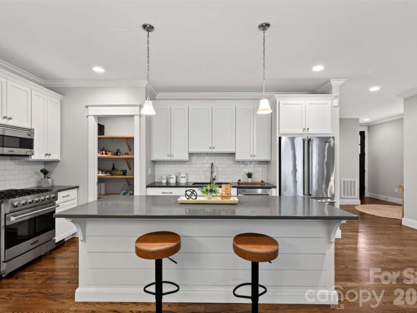 44 Stills Creek Loop, Fairview, NC 28730.  MLS# CAR4419416, YatesRealty ID 49206. 