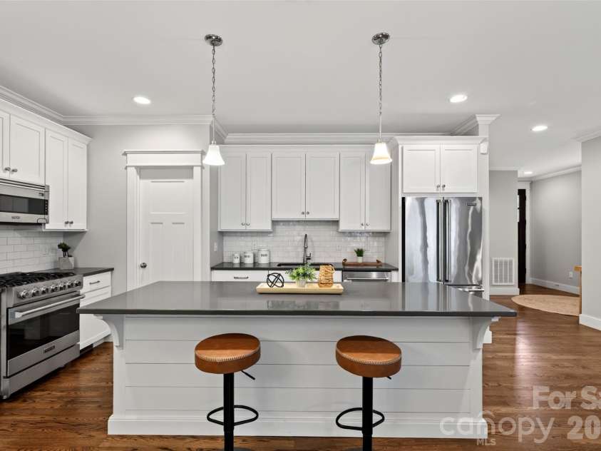 44 Stills Creek Loop, Fairview, NC 28730.  MLS# CAR4419416, YatesRealty ID 49206. 