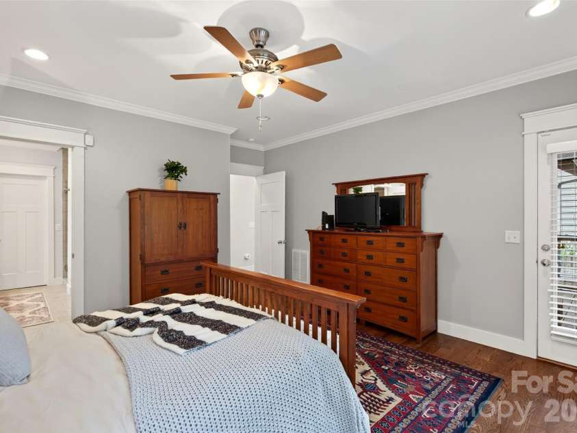 44 Stills Creek Loop, Fairview, NC 28730.  MLS# CAR4419416, YatesRealty ID 49206. 