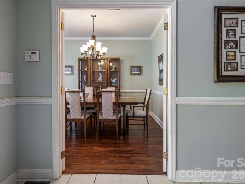 216 Holly Lane, Greer, SC 29651.  MLS# CAR4421650, YatesRealty ID 49208. 