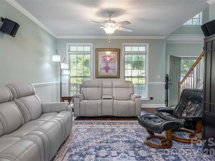 216 Holly Lane, Greer, SC 29651.  MLS# CAR4421650, YatesRealty ID 49208. 