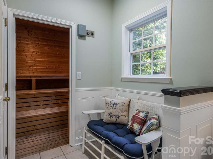 216 Holly Lane, Greer, SC 29651.  MLS# CAR4421650, YatesRealty ID 49208. 