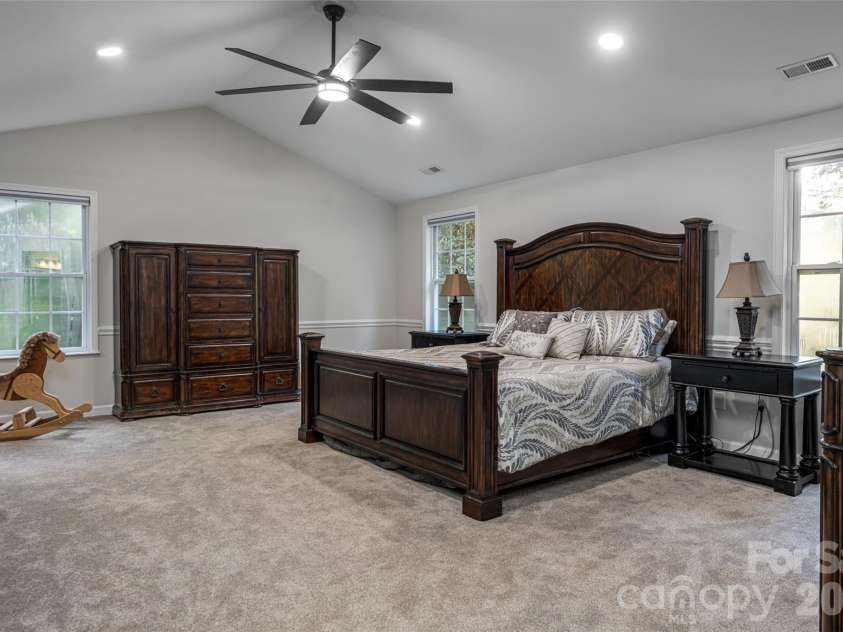 216 Holly Lane, Greer, SC 29651.  MLS# CAR4421650, YatesRealty ID 49208. 