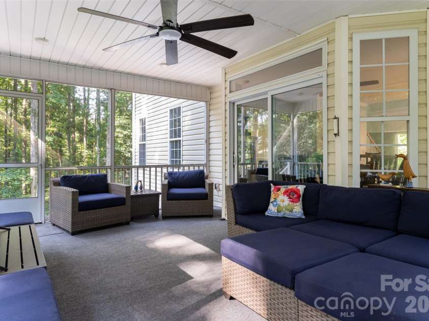 216 Holly Lane, Greer, SC 29651.  MLS# CAR4421650, YatesRealty ID 49208. 