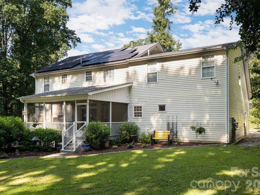 216 Holly Lane, Greer, SC 29651.  MLS# CAR4421650, YatesRealty ID 49208. 