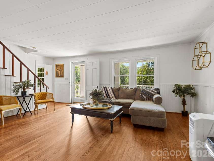 689 Trade Street, Tryon, NC 28782.  MLS# CAR4421132, YatesRealty ID 49209. 