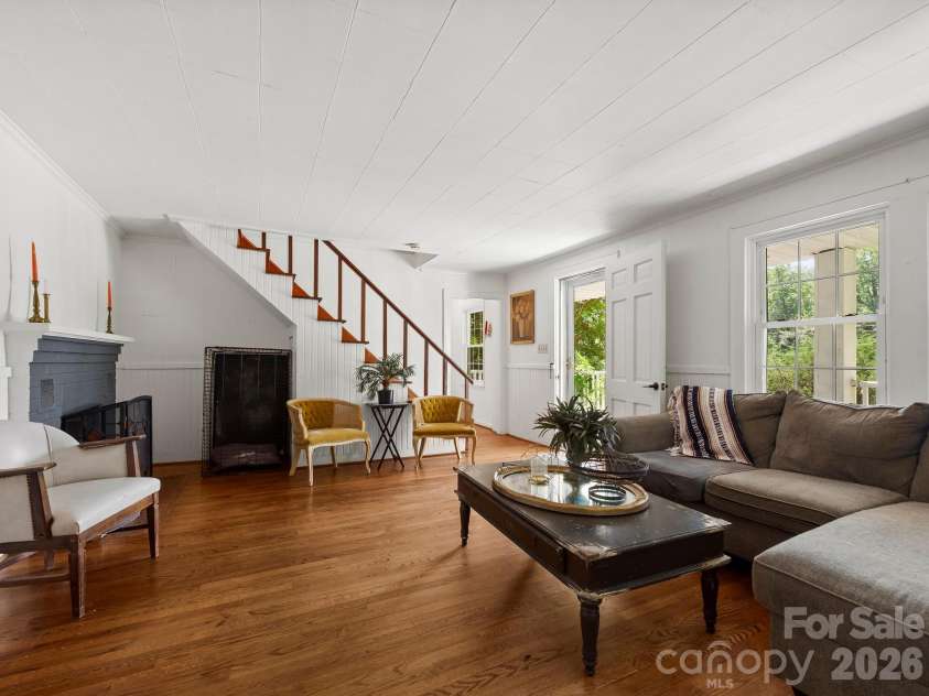 689 Trade Street, Tryon, NC 28782.  MLS# CAR4421132, YatesRealty ID 49209. 