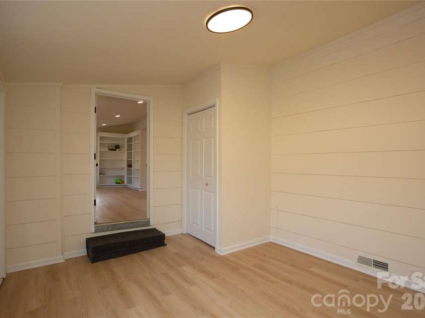 1411 Chelsea Street, Winston Salem, NC 27103.  MLS# CAR4341682, YatesRealty ID 4921. 3rd Bedroom with Laundry, patio & basement access