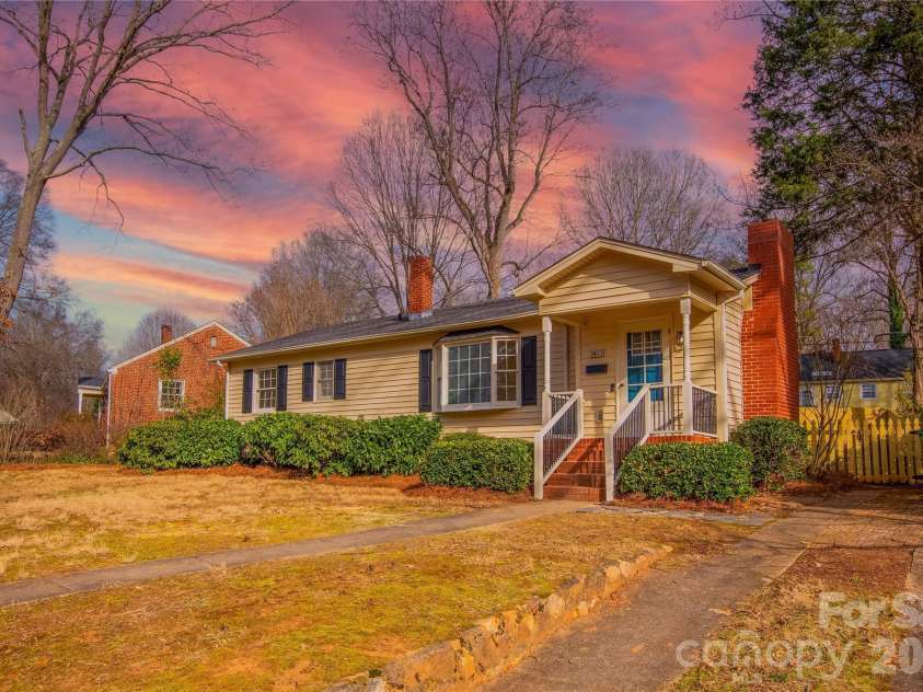 1411 Chelsea Street, Winston Salem, NC 27103.  MLS# CAR4341682, YatesRealty ID 4921. 