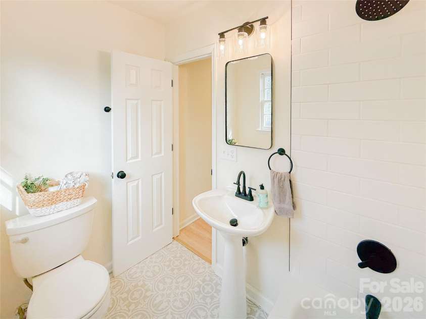 1411 Chelsea Street, Winston Salem, NC 27103.  MLS# CAR4341682, YatesRealty ID 4921. 