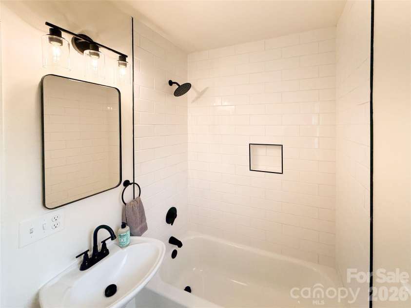 1411 Chelsea Street, Winston Salem, NC 27103.  MLS# CAR4341682, YatesRealty ID 4921. 