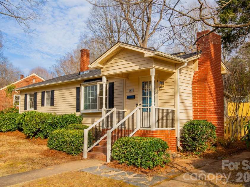 1411 Chelsea Street, Winston Salem, NC 27103.  MLS# CAR4341682, YatesRealty ID 4921. 