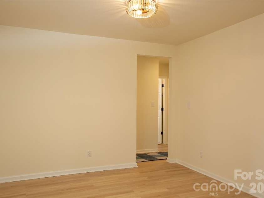 1411 Chelsea Street, Winston Salem, NC 27103.  MLS# CAR4341682, YatesRealty ID 4921. Bedroom