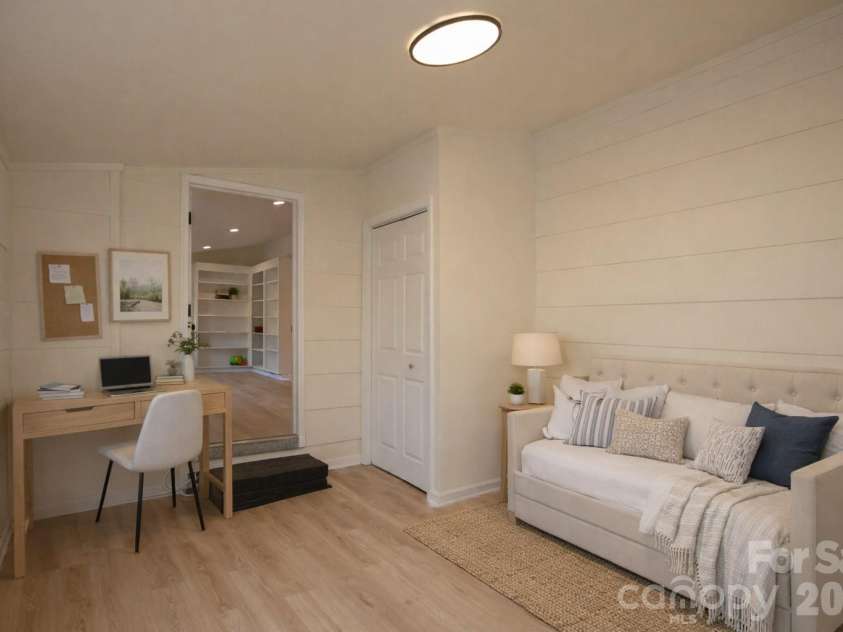 1411 Chelsea Street, Winston Salem, NC 27103.  MLS# CAR4341682, YatesRealty ID 4921. VIRTUALLY STAGED 3rd Bedroom