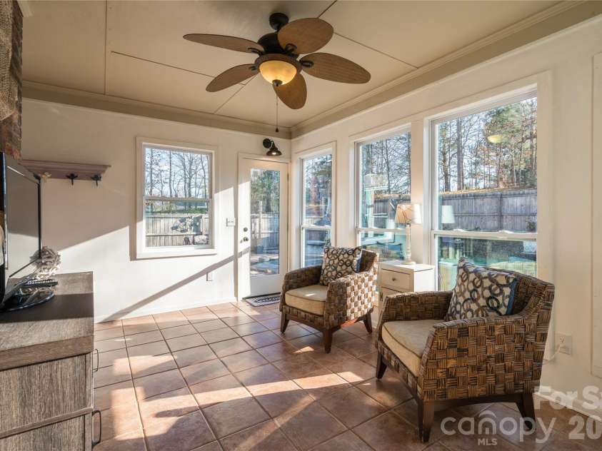 2568 Chelsea Drive, Concord, NC 28025.  MLS# CAR4334565, YatesRealty ID 4921. Sun Room