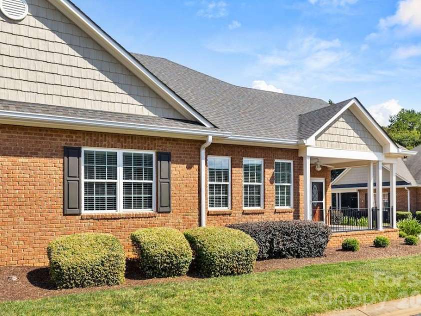 8379 Glacier Drive, Denver, NC 28037.  MLS# CAR4419835, YatesRealty ID 49211. 
