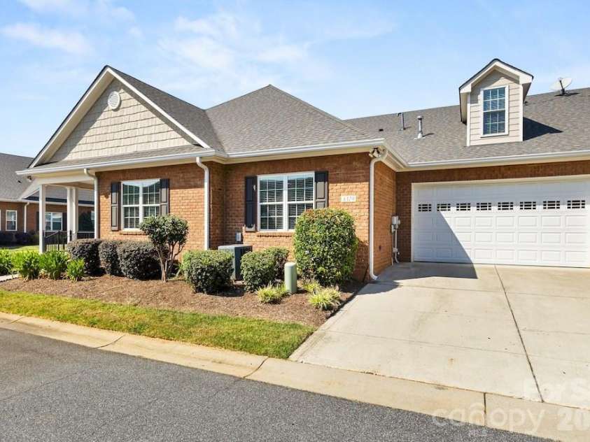 8379 Glacier Drive, Denver, NC 28037.  MLS# CAR4419835, YatesRealty ID 49211. 