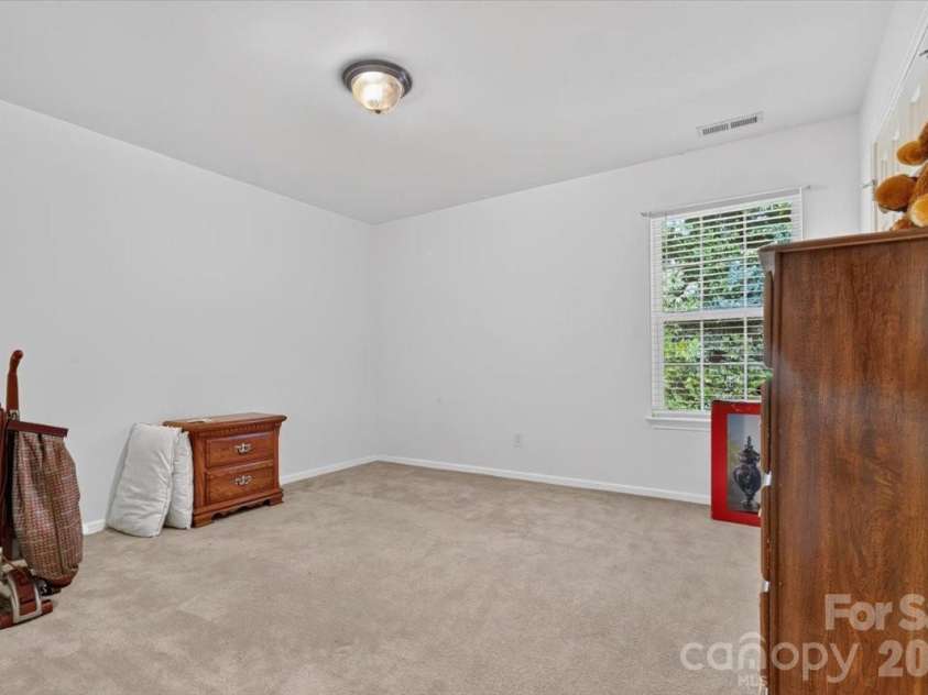 4403 Trillium Fields Drive, Charlotte, NC 28269.  MLS# CAR4416499, YatesRealty ID 49212. 