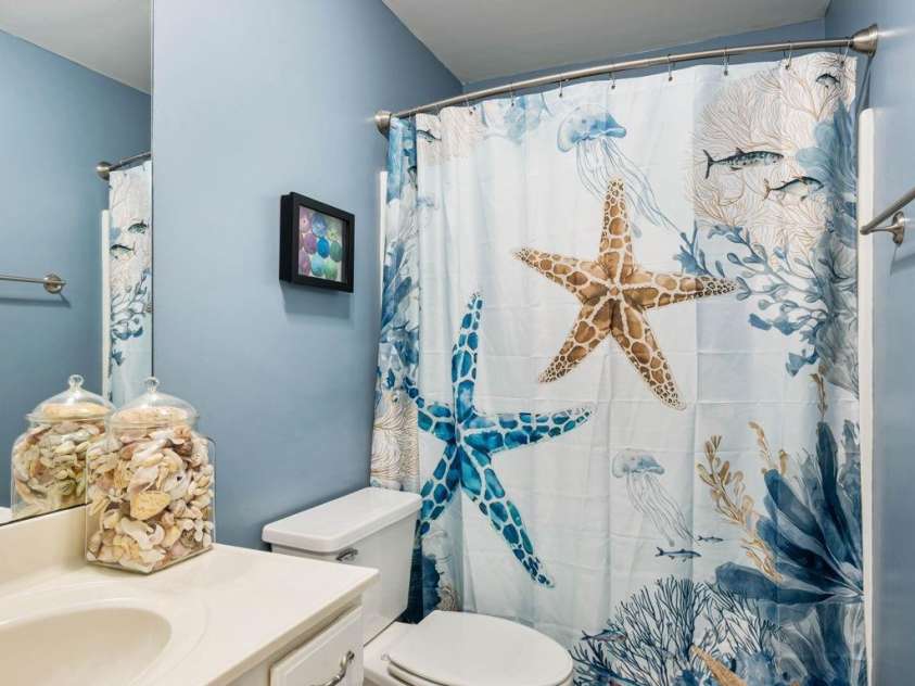 2502 Burton Estates Lane, Lincolnton, NC 28092.  MLS# CAR4410448, YatesRealty ID 49215. Hall Bathroom
