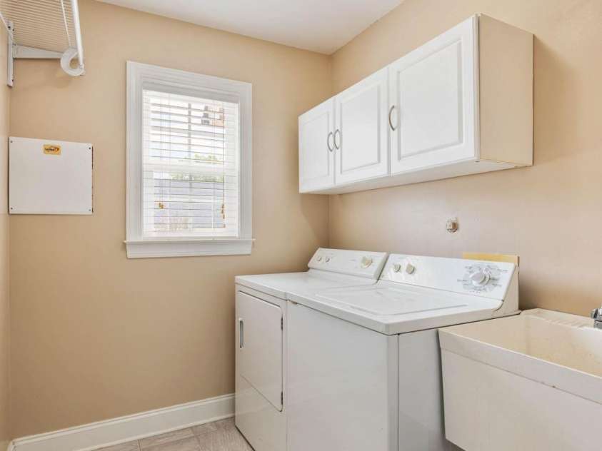 2502 Burton Estates Lane, Lincolnton, NC 28092.  MLS# CAR4410448, YatesRealty ID 49215. Laundry Room