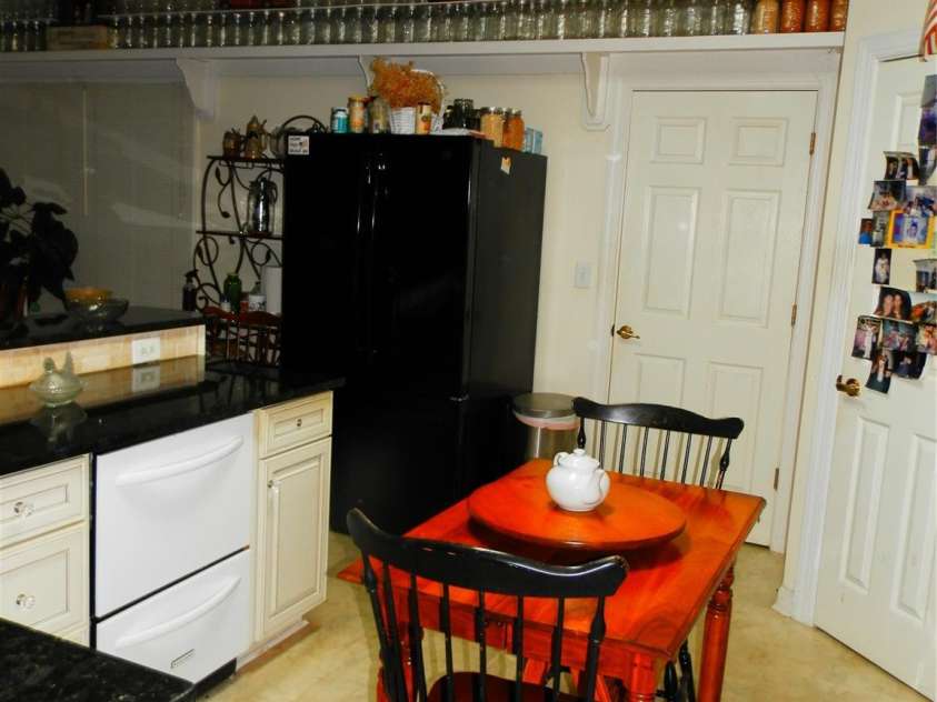 12545 Abbotsbury Court, Charlotte, NC 28277.  MLS# CAR4420703, YatesRealty ID 49217. 