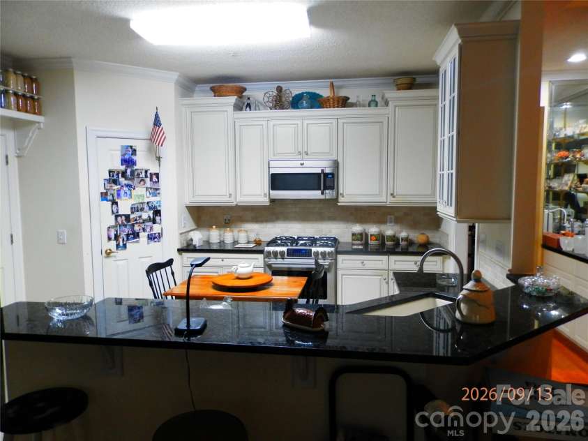12545 Abbotsbury Court, Charlotte, NC 28277.  MLS# CAR4420703, YatesRealty ID 49217. 