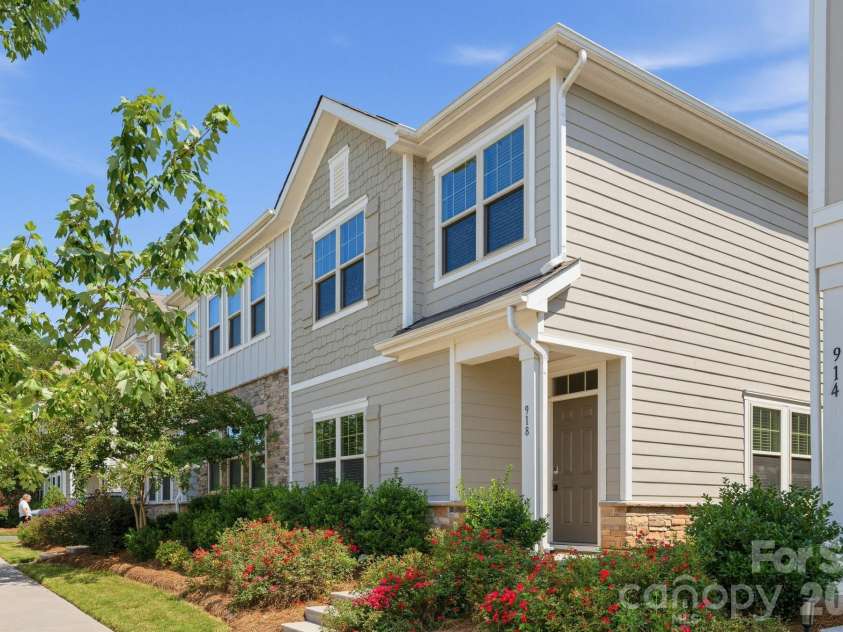 918 Sagecroft Lane, Indian Trail, NC 28079.  MLS# CAR4422152, YatesRealty ID 49218. 