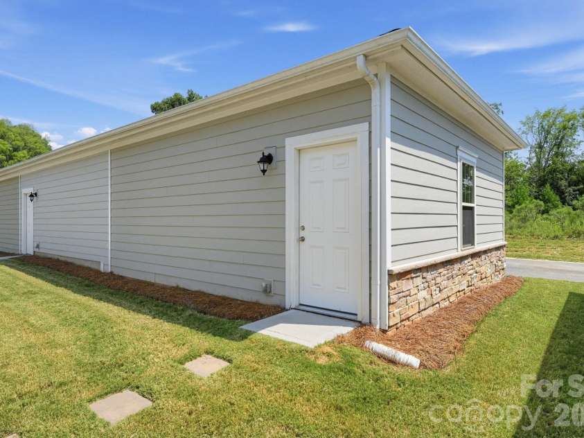 918 Sagecroft Lane, Indian Trail, NC 28079.  MLS# CAR4422152, YatesRealty ID 49218. 