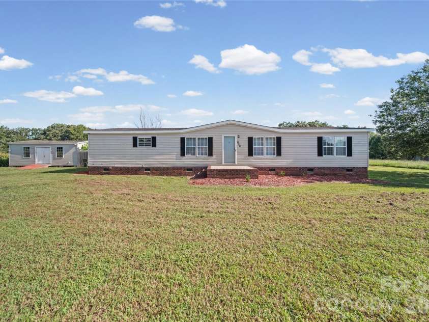 950 Weaver Road, China Grove, NC 28023.  MLS# CAR4422115, YatesRealty ID 49219. 