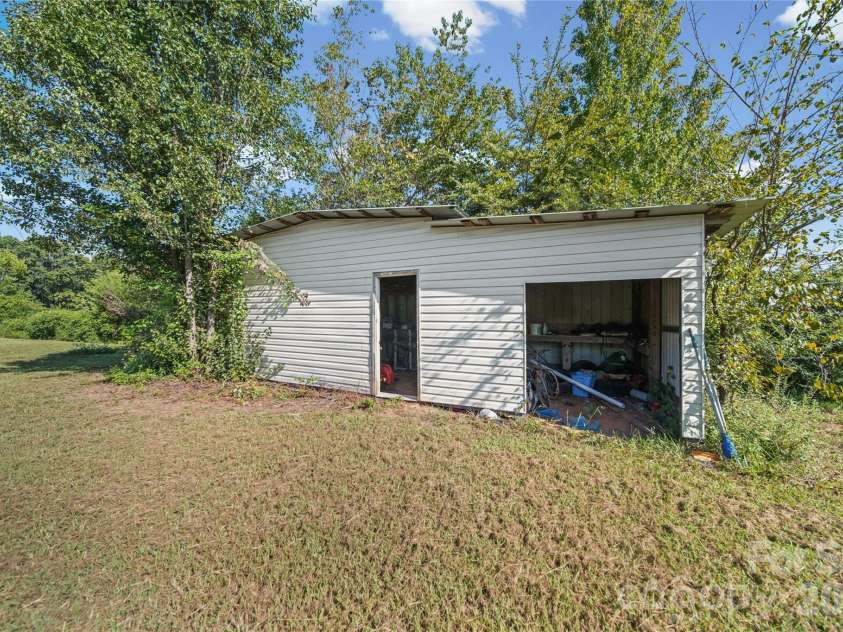 950 Weaver Road, China Grove, NC 28023.  MLS# CAR4422115, YatesRealty ID 49219. 