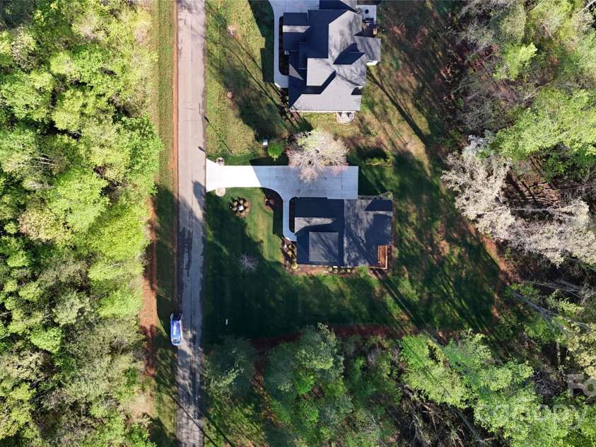 472 Bellingshire Drive, Mt Ulla, NC 28125.  MLS# CAR4292714, YatesRealty ID 4922. 