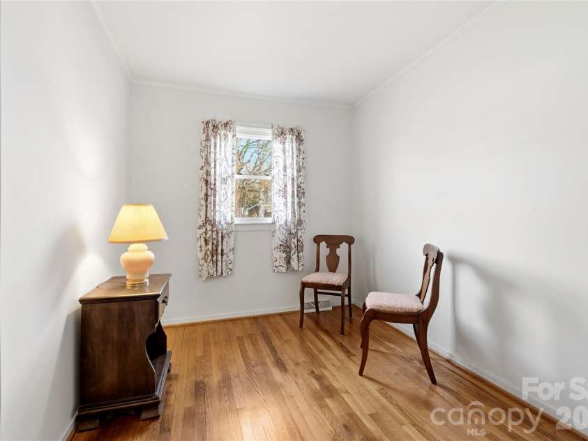 429 Jack Street, Hendersonville, NC 28792.  MLS# CAR4422029, YatesRealty ID 49220. 
