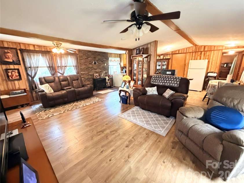 139 Ridge Drive, Waynesville, NC 28785.  MLS# CAR4408515, YatesRealty ID 49226. 