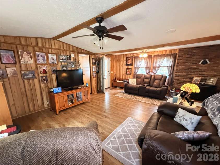 139 Ridge Drive, Waynesville, NC 28785.  MLS# CAR4408515, YatesRealty ID 49226. 