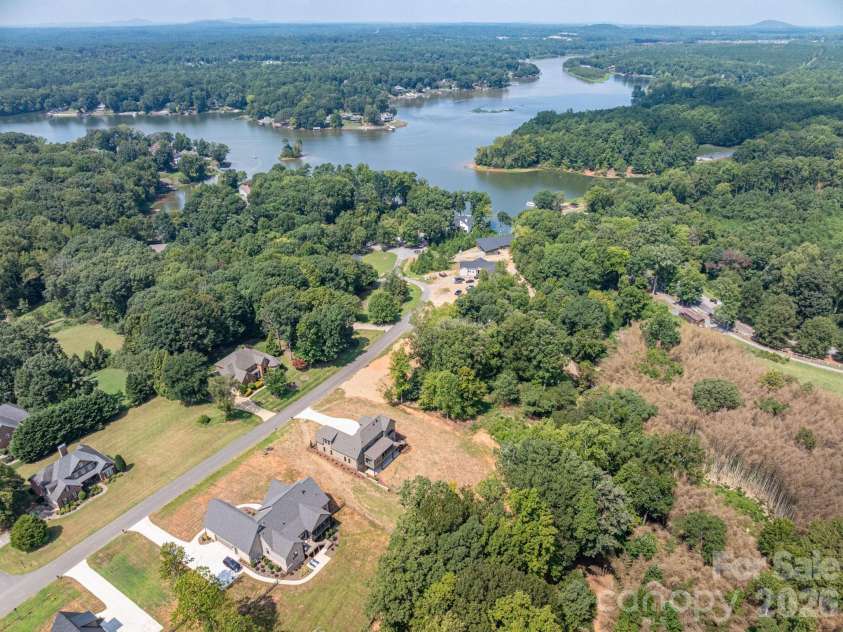 126 Lake Mist Drive, Belmont, NC 28012.  MLS# CAR4419761, YatesRealty ID 49227. 