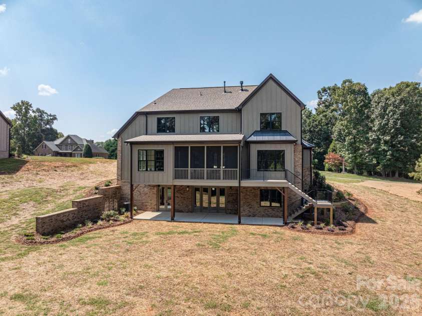 126 Lake Mist Drive, Belmont, NC 28012.  MLS# CAR4419761, YatesRealty ID 49227. 